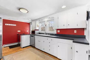 267 W Elm St, Yarmouth, ME 04096 - Photo 3