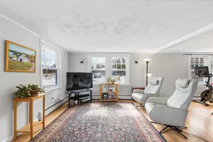 267 W Elm St, Yarmouth, ME 04096 - Photo 7