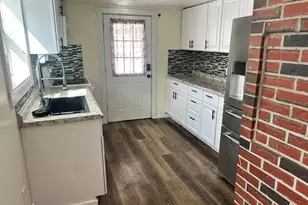 7 Washington St, Augusta, ME 04330 - Photo 9