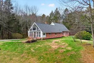 24 Solomon Dr, Gorham, ME 04038 - Photo 3