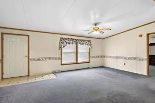 16 Village Green Rd, Waterville, ME 04901 - Photo 11