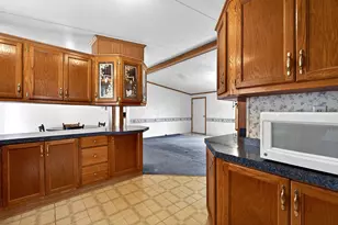 16 Village Green Rd, Waterville, ME 04901 - Photo 9