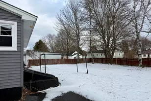 12 Palm St, East Millinocket, ME 04430 - Photo 3