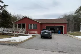 33 Sandalwood Cir, Kittery, ME 03904 - Photo 1