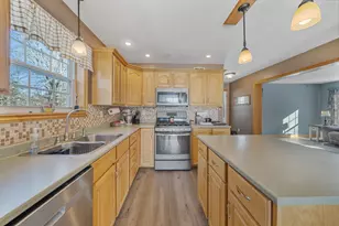 7 Ellingwood Dr, Glenburn, ME 04401 - Photo 7