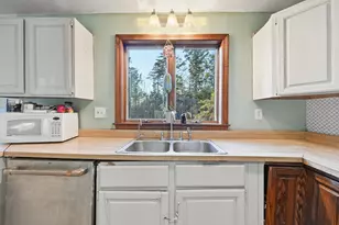 32 Merritt Rd, Harpswell, ME 04079 - Photo 5