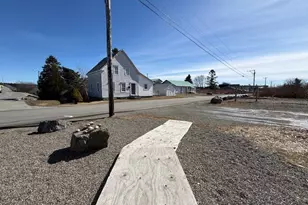 53 Pleasant St, Lubec, ME 04652 - Photo 15