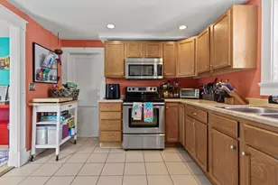 65 Pike St, Biddeford, ME 04005 - Photo 11