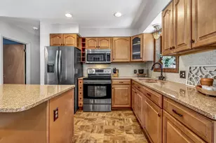 15 Mitchell St, Lewiston, ME 04240 - Photo 13