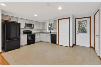 91 Western Avenue #3, Biddeford, ME 04005 - Photo 9