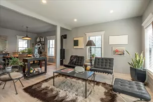 17 Mountain St, Camden, ME 04843 - Photo 9