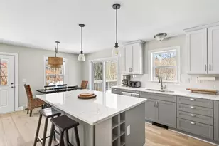 14 Beech St, Camden, ME 04843 - Photo 13