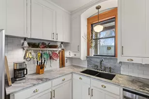 121 6th St, Auburn, ME 04210 - Photo 19