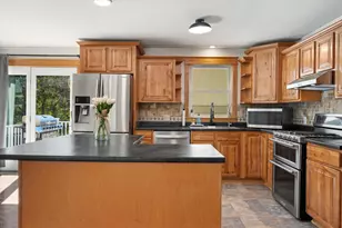 32 Charles Dr, Holden, ME 04429 - Photo 13