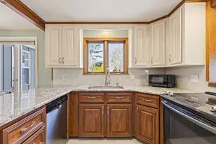 3 Willow Ln, Cumberland, ME 04021 - Photo 5