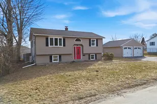 30 Yeaton St, Waterville, ME 04901 - Photo 1