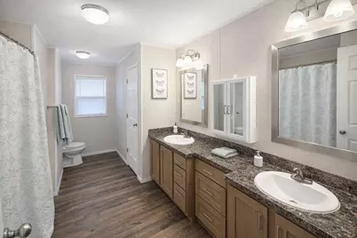 16 W Pleasant Street, Oakland, ME 04963 - Photo 9