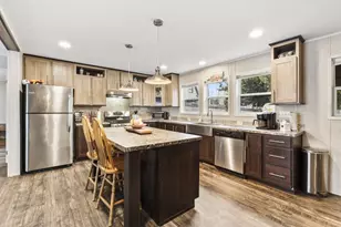 16 W Pleasant St, Oakland, ME 04963 - Photo 11