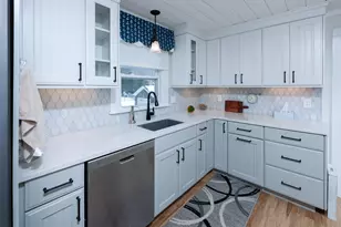 47 Long Sands Rd, York, ME 03909 - Photo 9