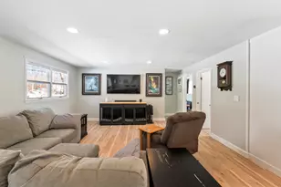 131 Summer St, Lisbon, ME 04252 - Photo 17