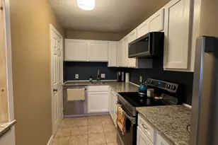 35 Mathews Ave, Waterville, ME 04901 - Photo 5