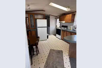 78 Harvey's Park, Skowhegan, ME 04976 - Photo 3