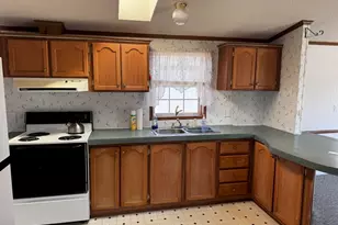 78 Harvey's Park, Skowhegan, ME 04976 - Photo 5