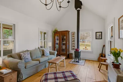 24 Newson Avenue, Kittery, ME 03904 - Photo 5