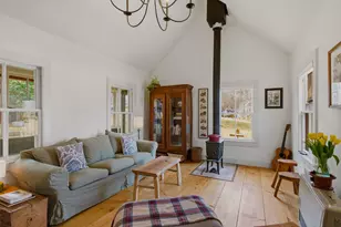 24 Newson Ave, Kittery, ME 03904 - Photo 5