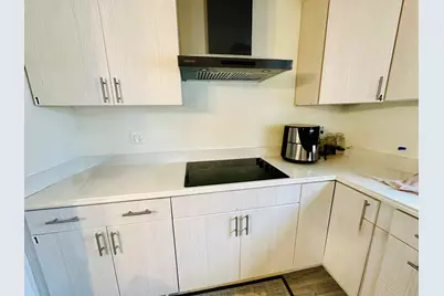 777 Forest Avenue, Portland, ME 04103 - Photo 17