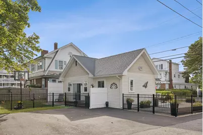 111 E Grand Avenue, Old Orchard Beach, ME 04064 - Photo 11