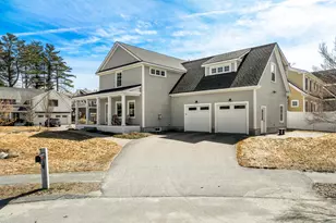 2 Franklin Cir, Cape Elizabeth, ME 04107 - Photo 3