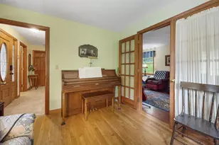 69 Cottage St, Hampden, ME 04444 - Photo 25