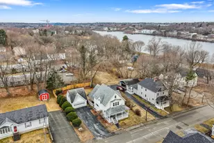 17 Grove St, Brewer, ME 04412 - Photo 3