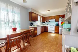 372 Massachusetts Ave, Millinocket, ME 04462 - Photo 7