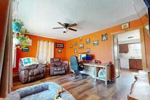 372 Massachusetts Ave, Millinocket, ME 04462 - Photo 13