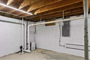 55 Cottage St, Bangor, ME 04401 - Photo 21