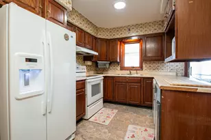 24 Highland Ave, Lewiston, ME 04240 - Photo 5