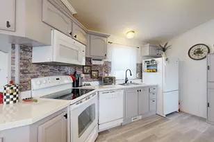 25 Sarah Ave, Lewiston, ME 04240 - Photo 15