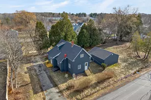 8 Autumn St, Rockland, ME 04841 - Photo 1