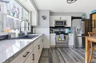 25 Lemay Ave, Lewiston, ME 04240 - Photo 9