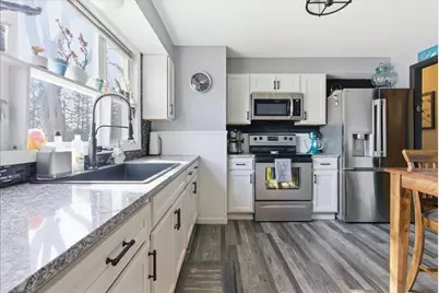 25 Lemay Avenue, Lewiston, ME 04240 - Photo 9