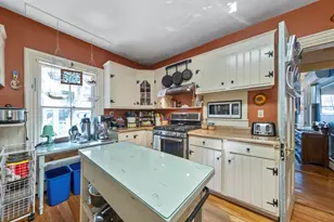 84 Elm St, Camden, ME 04843 - Photo 13