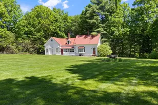 28 Fountain St, Gardiner, ME 04345 - Photo 3
