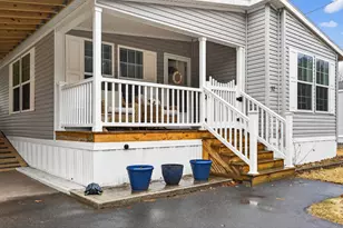 32 James St, Brunswick, ME 04011 - Photo 3