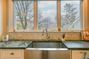 37 Carroll St, Portland, ME 04102 - Photo 23