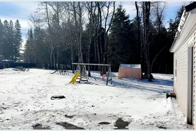 20 Maple Street, Presque Isle, ME 04769 - Photo 5