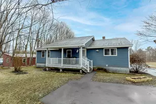 1806 Hammond St, Hermon, ME 04401 - Photo 3