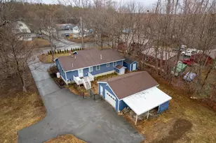 1806 Hammond St, Hermon, ME 04401 - Photo 5