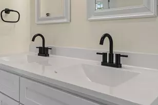 29 Pleasant St, Newcastle, ME 04553 - Photo 87